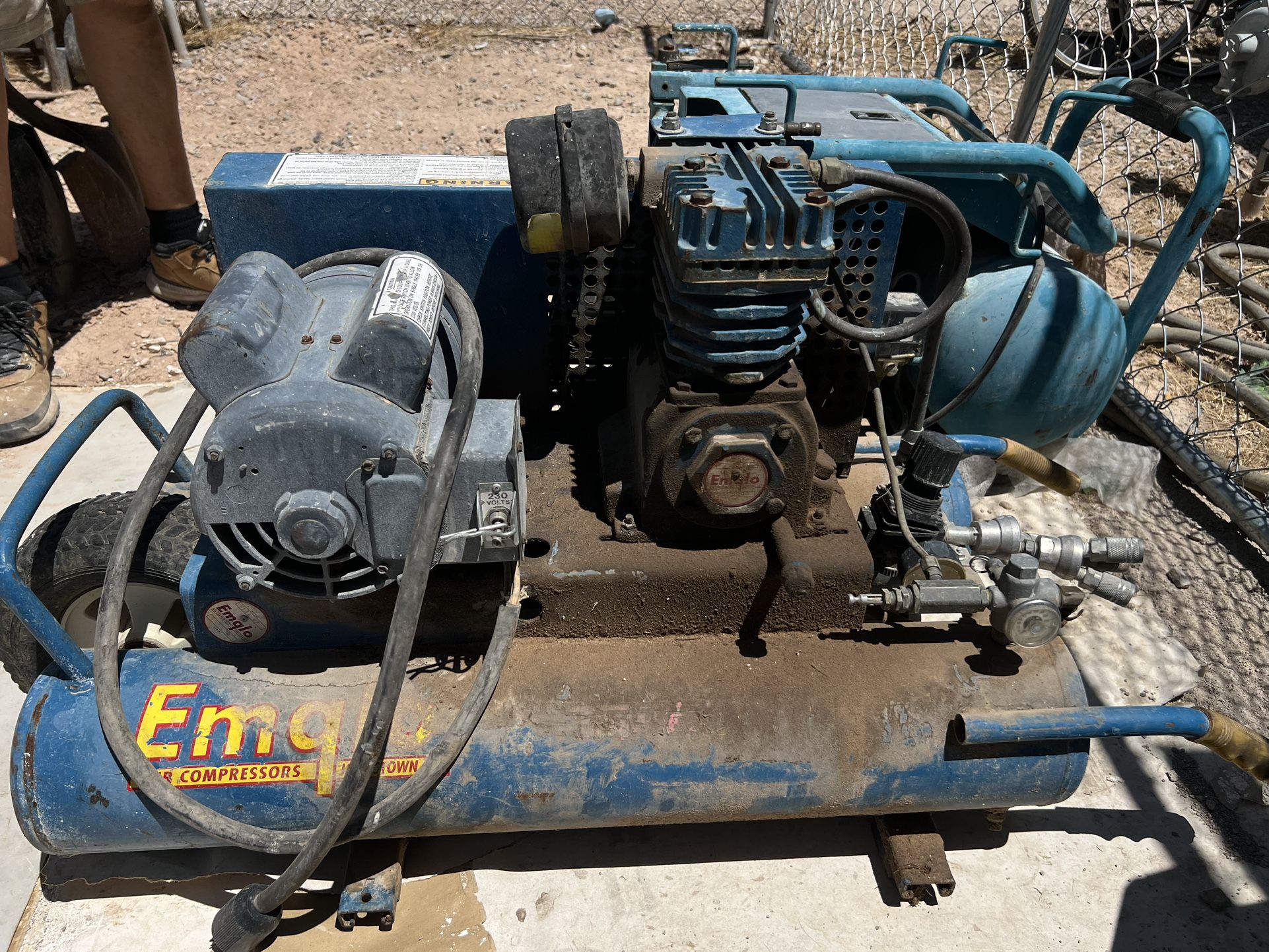 electric air compressor 9 gallon