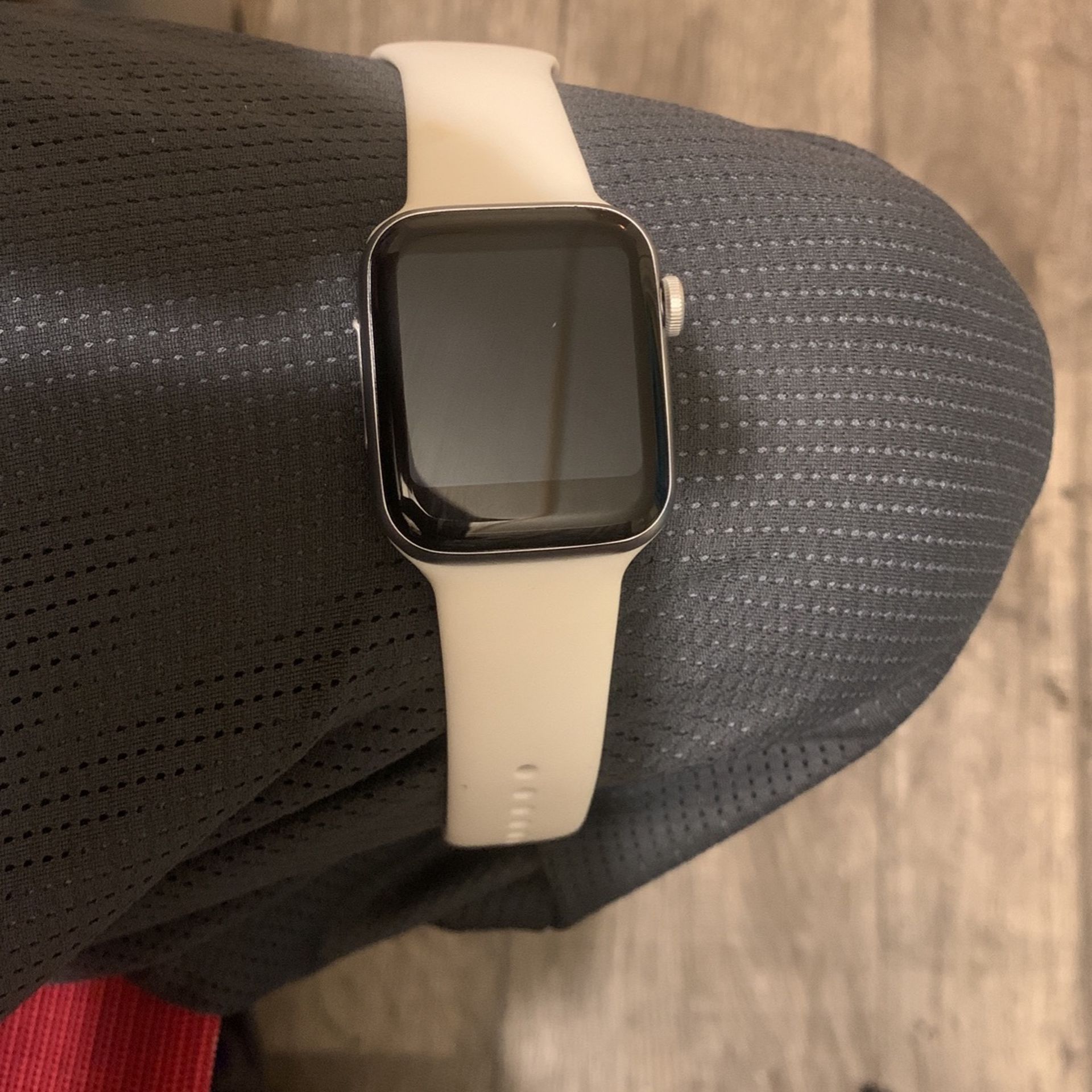 Series 5 Apple/Android Watch