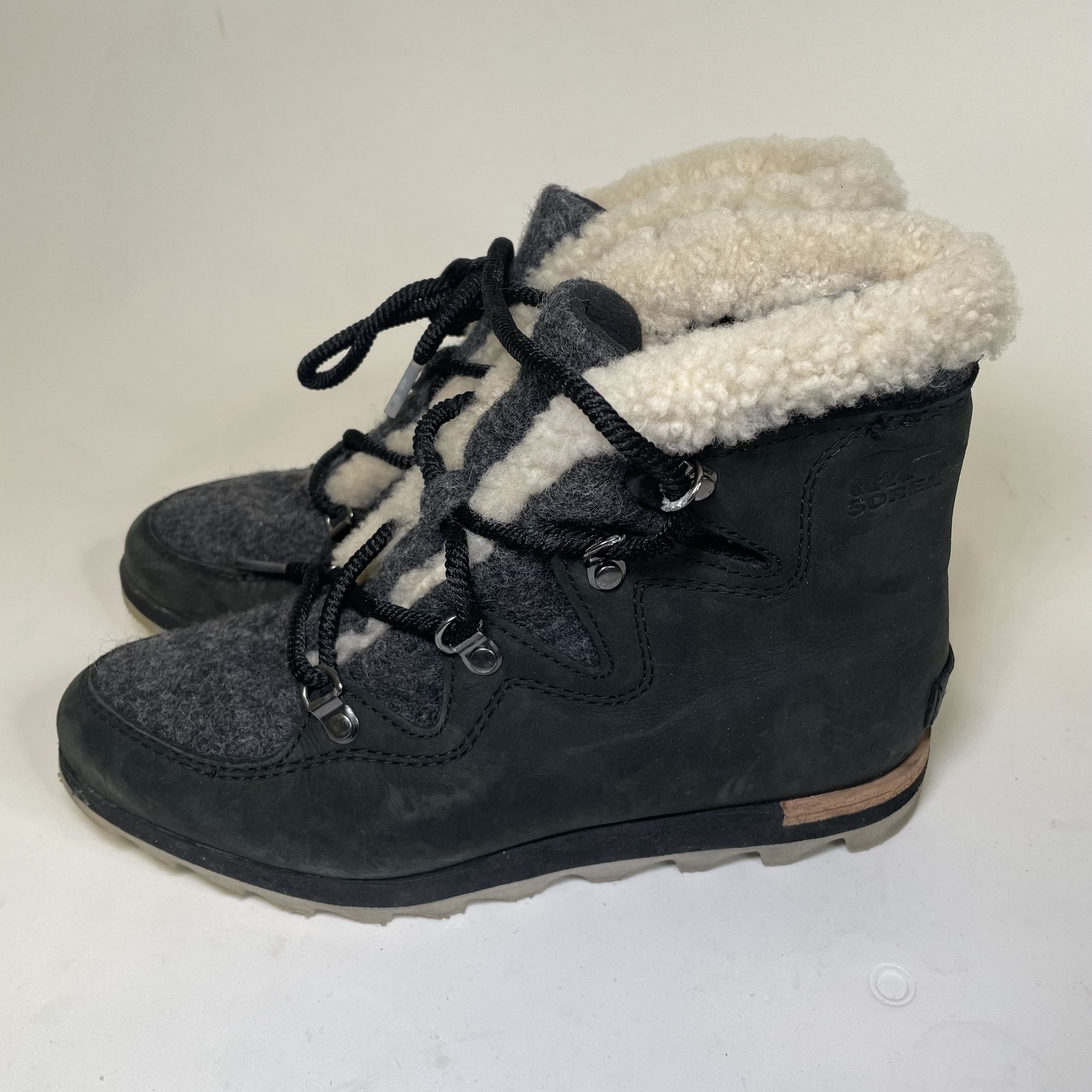 Sorel Alpine Boots