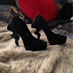 Zigzag High Heels Women’s Size 7