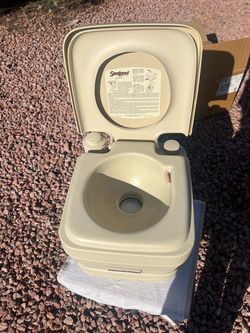 NEW SeaLand Dometic SaniPottie 962 Portable Toilet Camping RV Marine Toilet