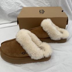 Brand New UGG Women's Disquette Slipper - size 5