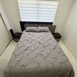 Modern Queen Bedroom Set – Bed, Nightstands, Dresser + Comforter