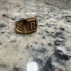 18K Custom Gold “R” Ring