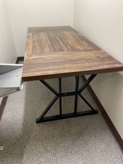 Strong table