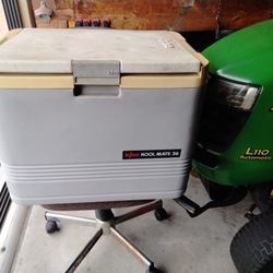 Igloo Kool-Mate 36 AC Or DC Cooler