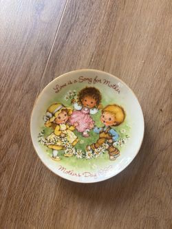 1983 Mother's Day Collector Plate