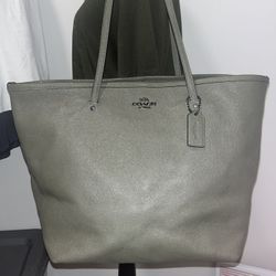 Coach Zip Top Tote In Olive Green