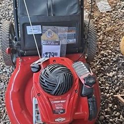 Like-New Troy Built 21" Push Lawn Mower TB110 