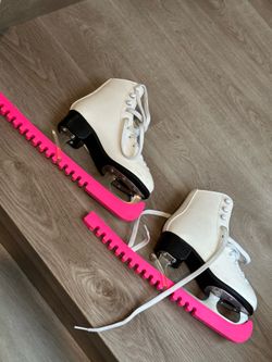 Youth size 1 White Figure Skates with Pink Blade Guards