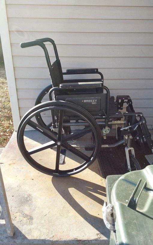 Foldable Wheelchair