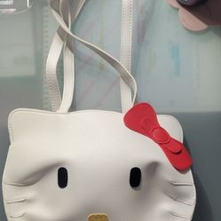 Hello Kitty Medium Purse