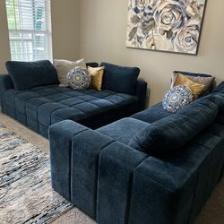 3 piece couch set! NEED GONE ASAP