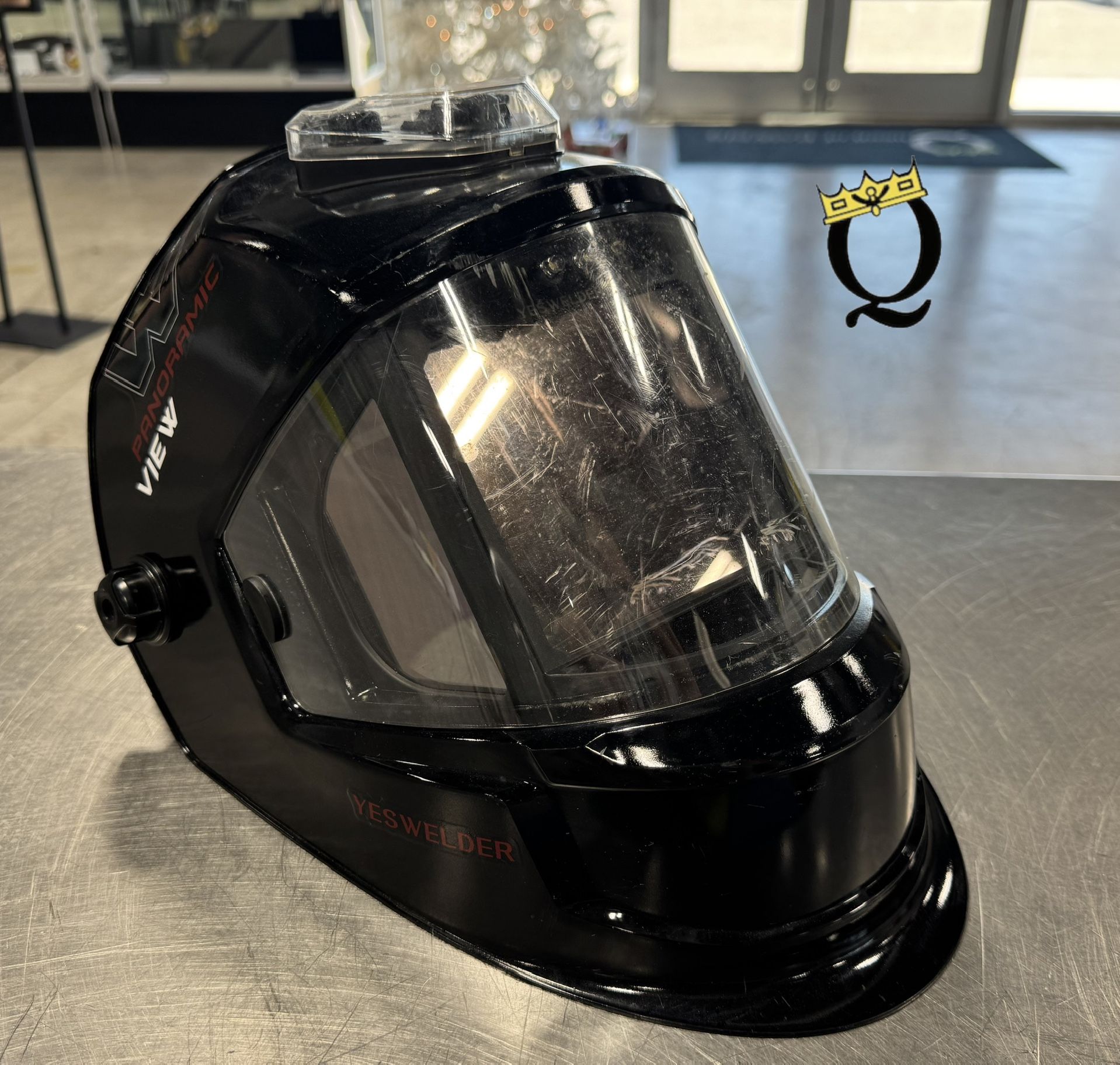 YESWELDER Panoramic Auto Darkening Welding Helmet ( With Scratches )