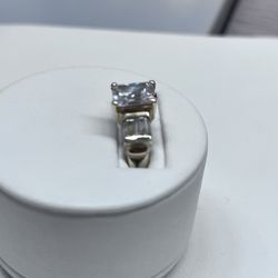 14k Gold Ring 