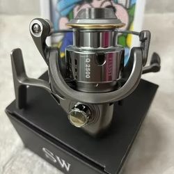 brand new golf spinning reel, discounted price 45, accurate dotting without line deviation, 13+1 closed waterproof bearing, oblique metal wire cup, sm
