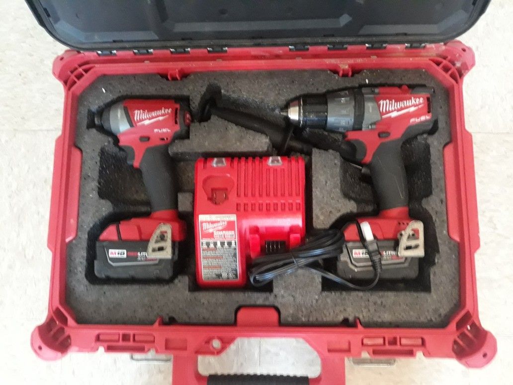 Milwaukee drill impact set