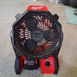 Jobsite Fan kit with battery and charger