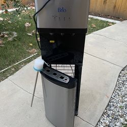 Brio water dispenser
