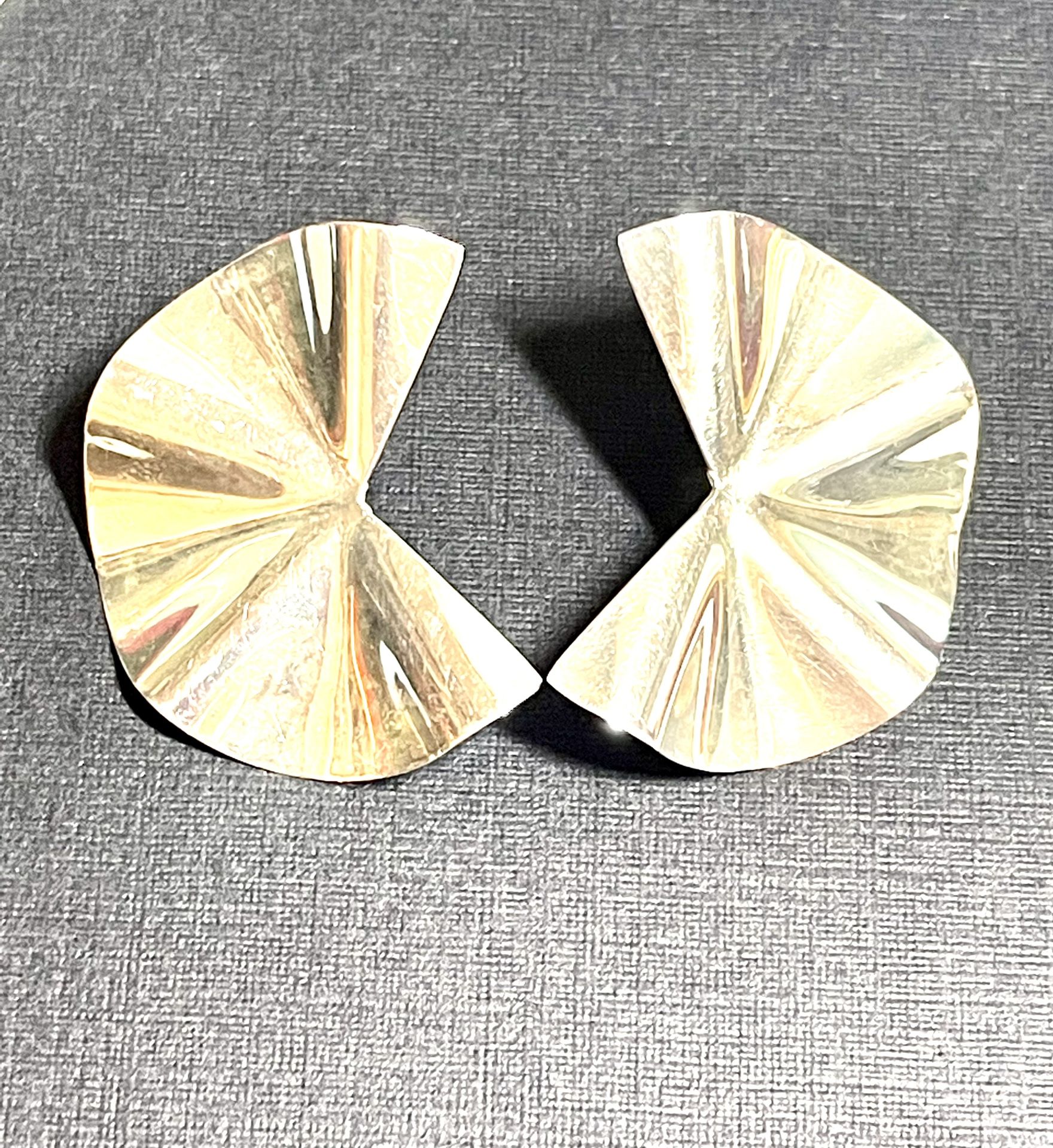 Silver Fluted Fan Earrings
