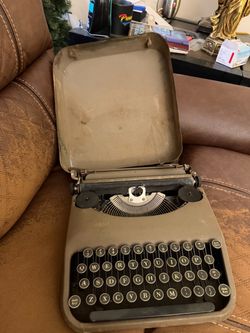 Vintage 1930s LC Smith & Corona Zephyr Portable Typewriter w/ Original Metal Case