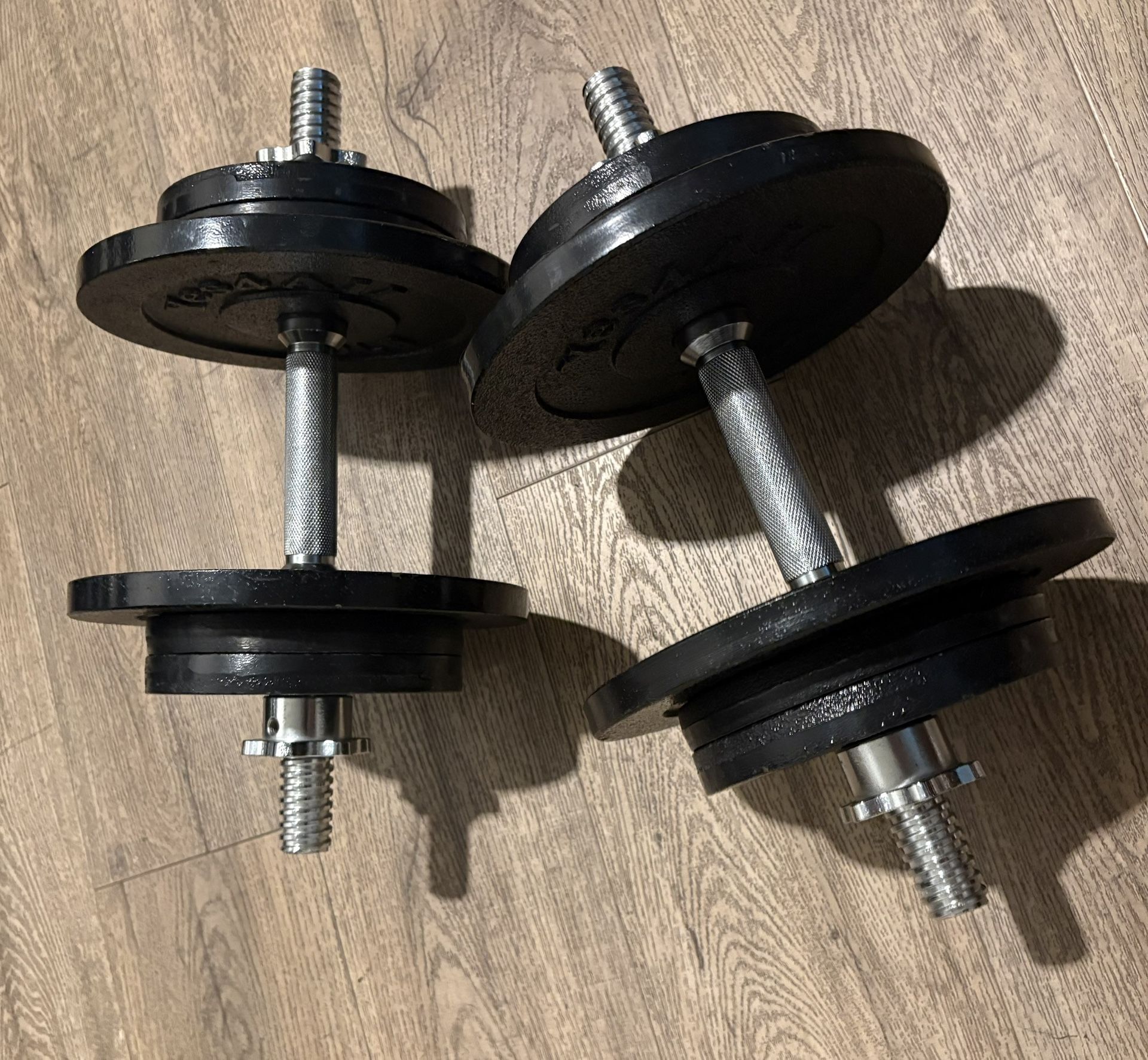 BRAND NEW Adjustable Dumbbells 46 lbs ( Total: 92 lbs)