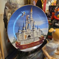 Walt Disney World Castle 3D Embossed Tinkerbell 8" Plate Collectible 