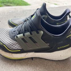 Men Adidas Ultraboost Size 10.5 Cold Rdy Running Shoes