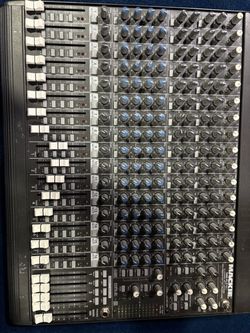 Mackie 1604-VLZ PRO 16-Channel Mixer