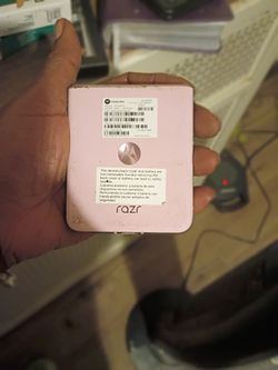 Motorola Razr 2025 and 2024 for parts