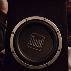 Dual 10 Inch Sub Woofer For Vehicles In A Single Nice Box