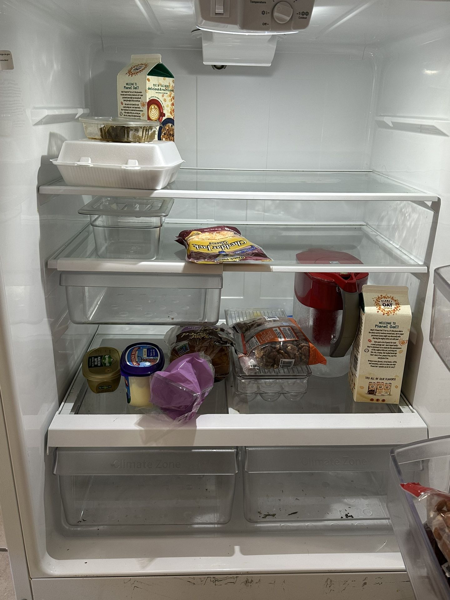 GE GarageReady 21.9cu ft TopFreezer Refrigerator in White for Sale