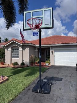 Basketball hoop