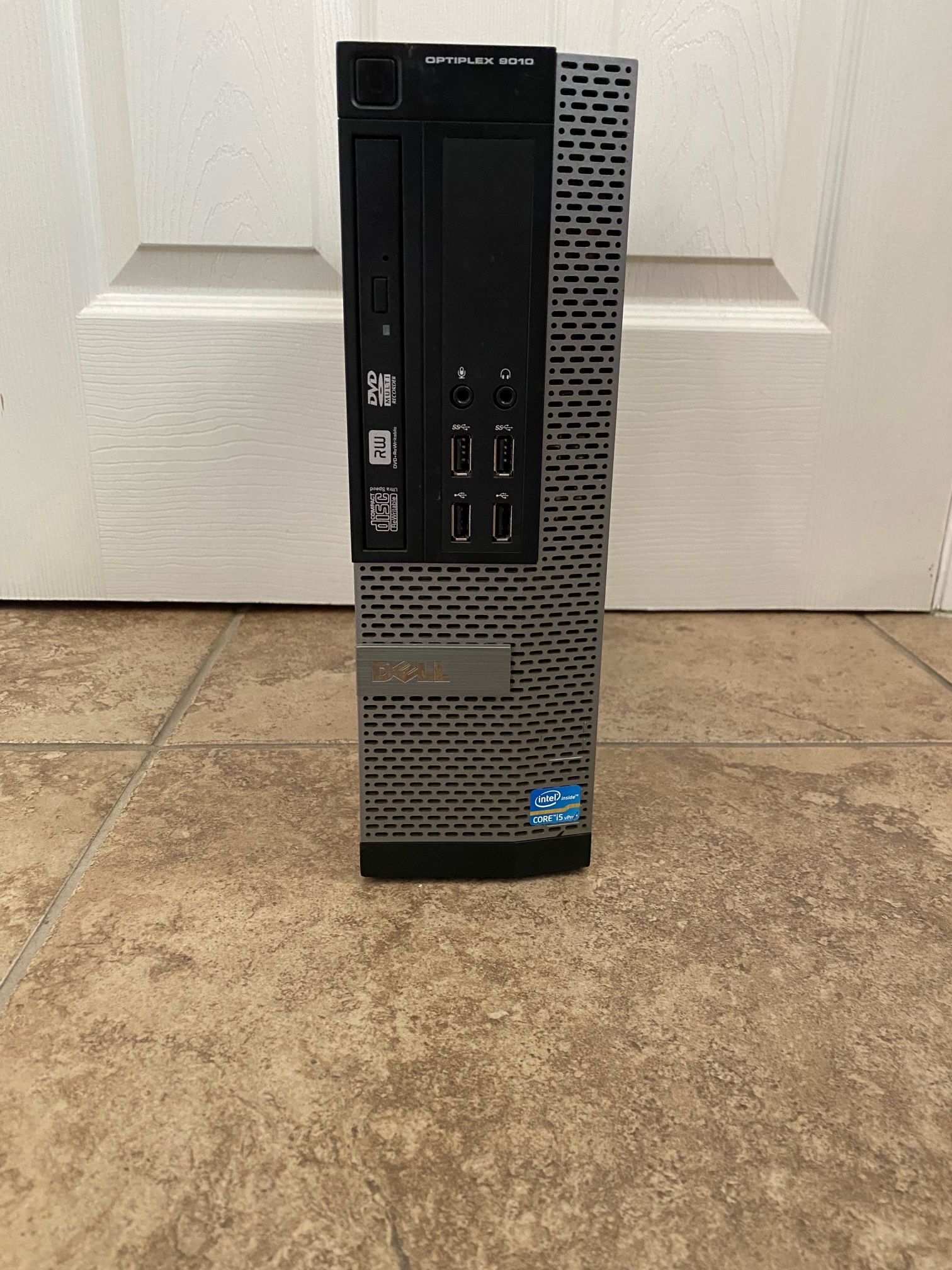 Dell Tower with 256 GB SSD, 8 GB Ram, Supports 2 Monitors