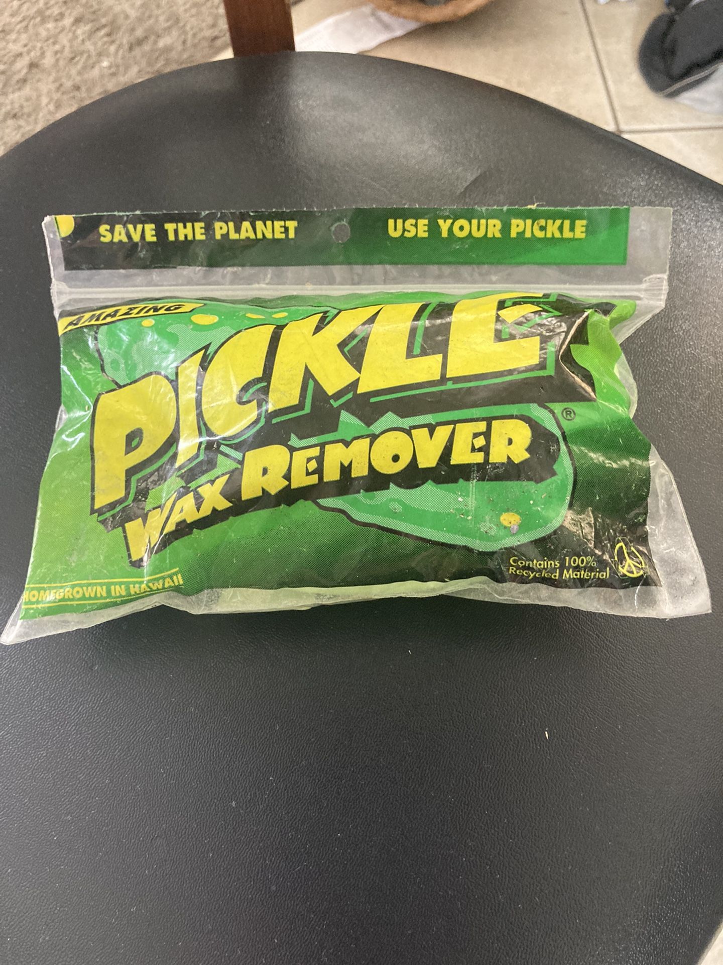 Pickle Dry Surfboard Wax Remover + Comb