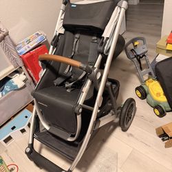 Uppababy Cruz Stroller With Parent Caddy 
