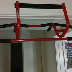 Pull Up Bar 
