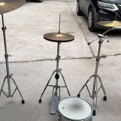 Pearl Drum Symbols And Stands 