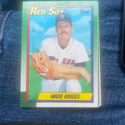 1990 Tops-Wade Boggs-Red Sox baseball Card