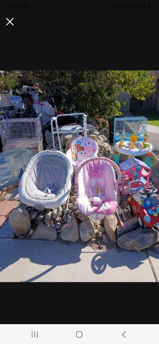 Baby Fisher Price 3 for $12