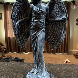 Modern Angel Statue 