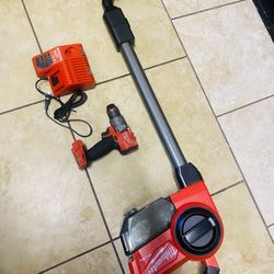 Milwaukke Vacuum Fuel  & Fuel Drill With Charger 