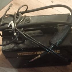 Chicago Electric Flux Wire Welder
Chicago Electric 90 Amp Flux Wire Welder