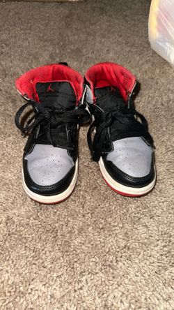 Shoes White 9.5 Y Black/gray 10y Boys $4.00 Each Or $7.00 For Both