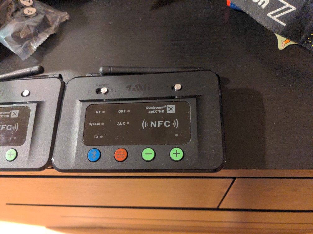 Wireless audio transmitter with low-latency Bluetooth aptX HD