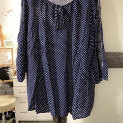 Women’s Plus Size Top