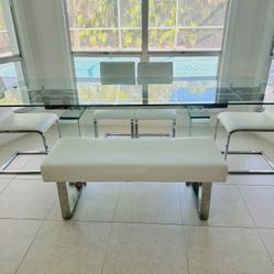 4-6 Seater Extendable Glass Dining Table 