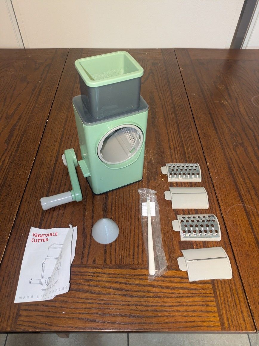 Grater / Vegetable Slicer
