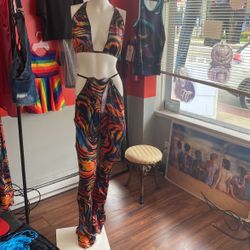 Woman’s 3 Piece Set Bell Bottom