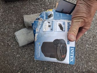 Intex Portable 12 Volt Air Pump